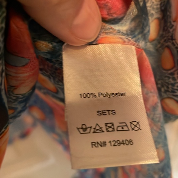 Venus swimsuit coverup - Picture 5 of 5